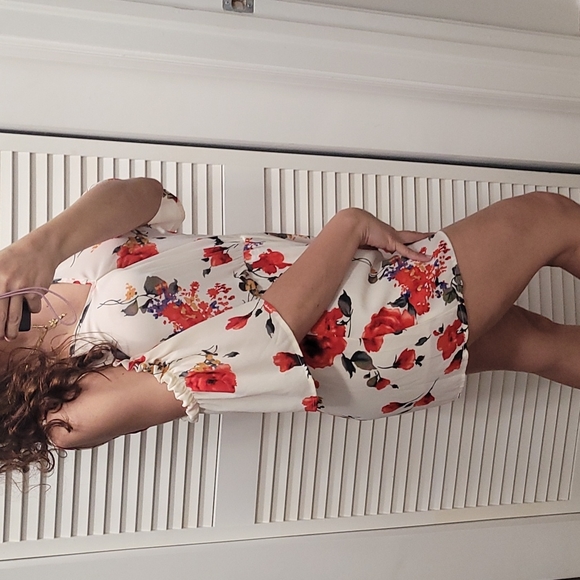 Sienna Sky Floral Shorts Romper XS - Picture 3 of 5